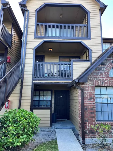 400 Lake Placid Ct #204, Altamonte Springs, FL 32701