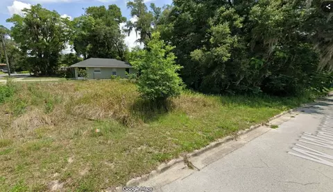 W Winnemissett Avenue, Deland, FL 32720