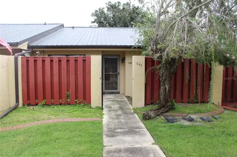 649 Broadmoor Cir, Winter Haven, FL 33884