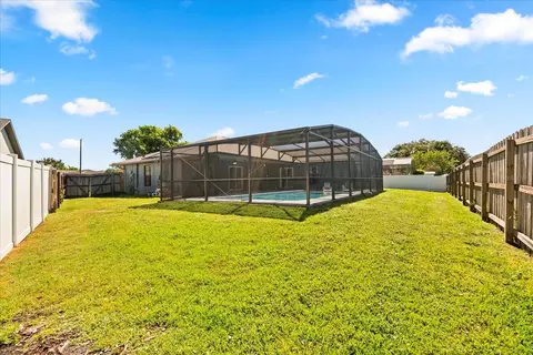 Exterior - 1012 Tony Cir, Saint Cloud, FL 34772 photo 4 of 4