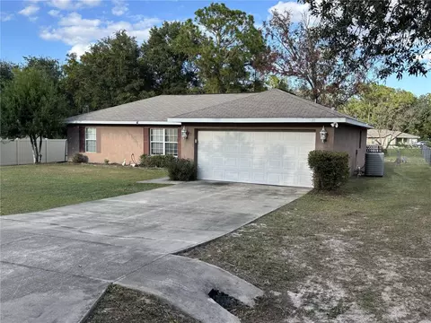 25 Willow Rd, Ocala, FL 34472