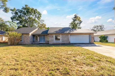 5701 Pitch Pine Dr, Orlando, FL 32819