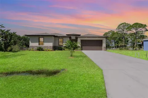 1041 Wesberry St SE, Palm Bay, FL 32909