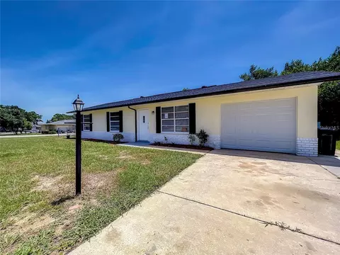 8880 SE 90th Avenue Rd, Ocala, FL 34472