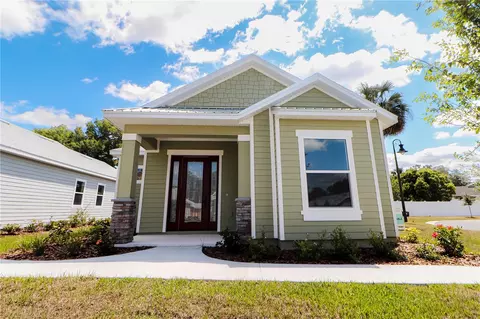 927 Azalea Walk Cir, Deland, FL 32724