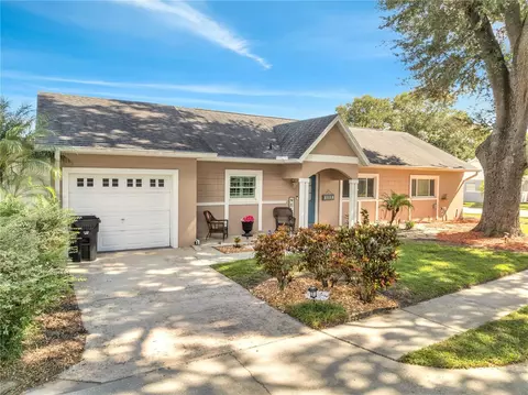 8495 Oak Bluff Dr, Orlando, FL 32827