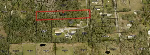 7104 Whalens Hideaway St, Plant City, FL 33565