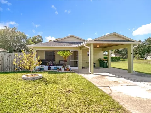 22 Cayman Cir, Umatilla, FL 32784