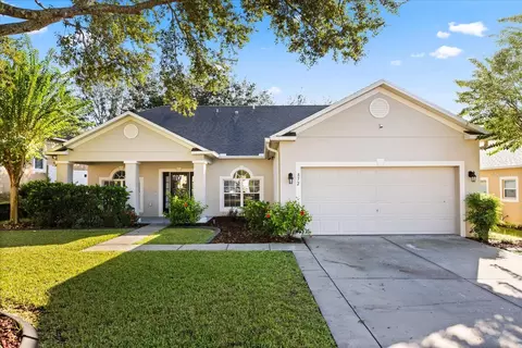 872 Marietta Ln, Eustis, FL 32726