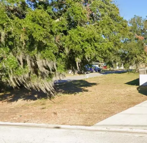 519 N 6th St, Haines City, FL 33844