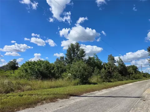 526 Cable Ave S, Lehigh Acres, FL 33974