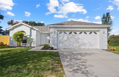 2203 Star Trl, Clermont, FL 34714