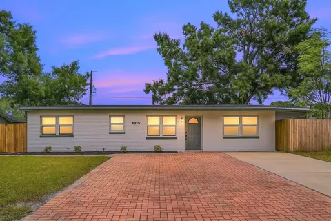 4915 Eldorado Dr, Tampa, FL 33615