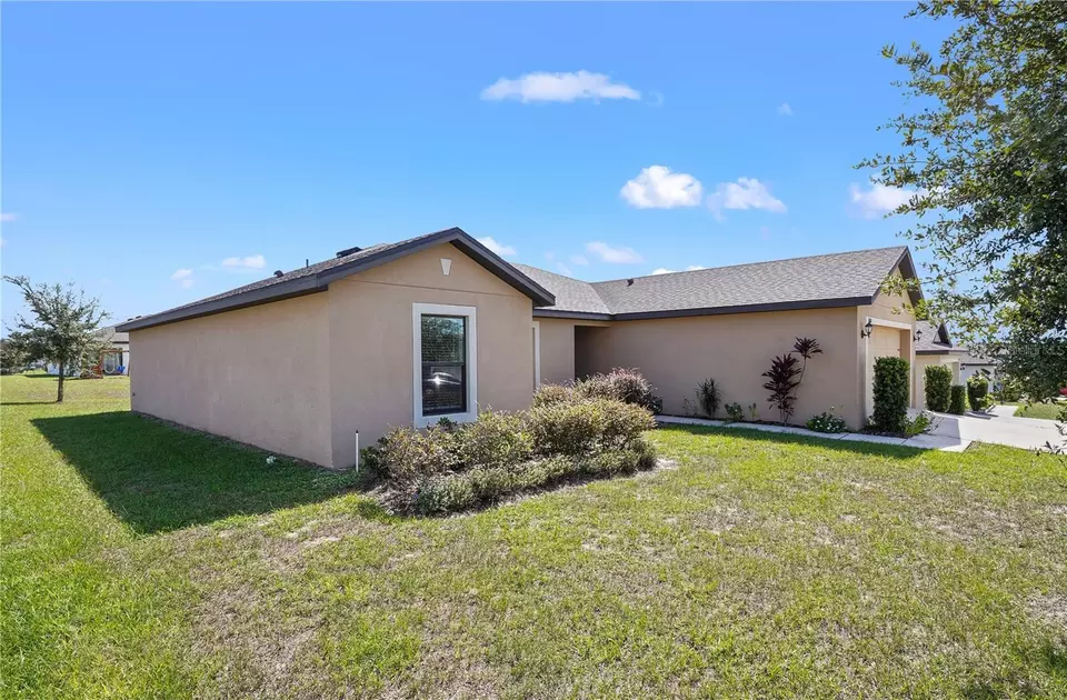 Exterior - 1180 Moyle Way, Mascotte, FL 34753 photo 2 of 10