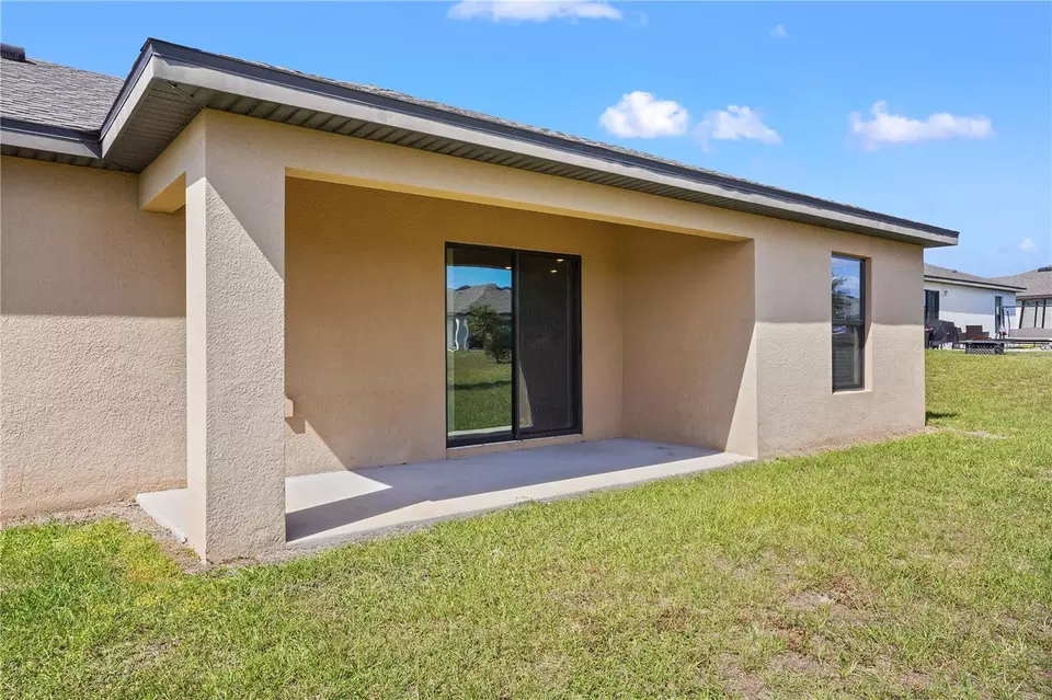 Exterior - 1180 Moyle Way, Mascotte, FL 34753 photo 6 of 10