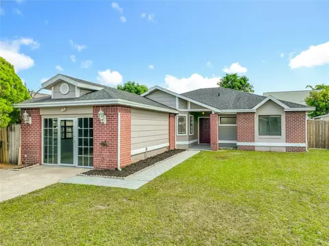 13131 Los Angeles Woods Ln, Orlando, FL 32824