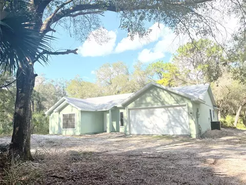 795 Scooter Pt, Geneva, FL 32732