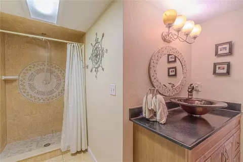 Bath - 39 Cherokee Trl, Ormond Beach, FL 32174 photo 3 of 4