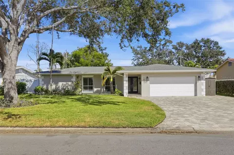 1937 Dolphin Blvd S, Saint Petersburg, FL 33707
