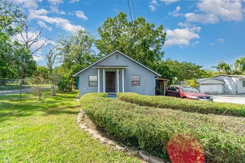 746 S Highland Ave, Apopka, FL 32703