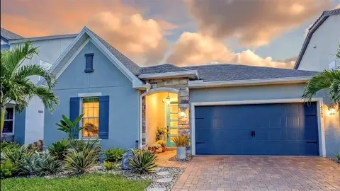 14243 Holly Pond Ct, Orlando, FL 32824