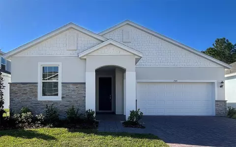 2071 Town Pasture Dr, Eustis, FL 32726