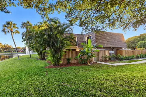 2905 SW 22nd Cir #40A, Delray Beach, FL 33445