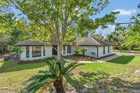 513 Tradewinds Dr, Deltona, FL 32738