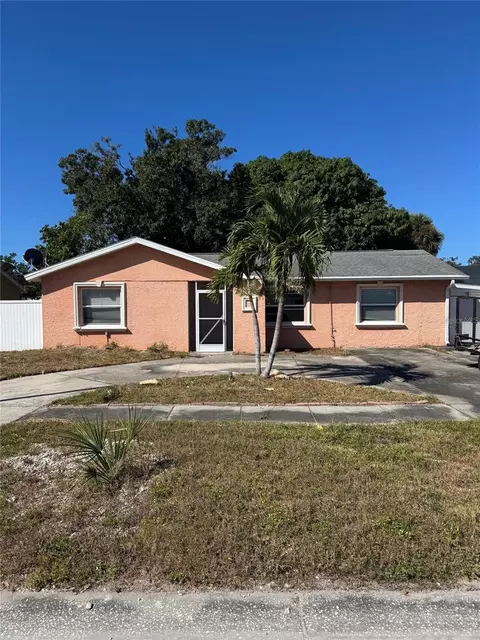 10956 92nd St, Seminole, FL 33777