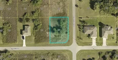 833 Wolverine St E, Lehigh Acres, FL 33974