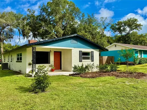 1215 W Beresford Ave, Deland, FL 32720
