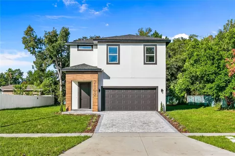 2102 Ashland Blvd, Orlando, FL 32808