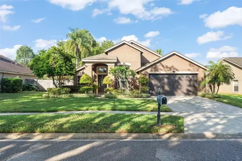872 Lake Jackson Cir, Apopka, FL 32703