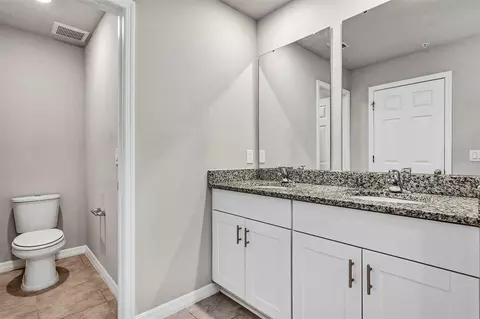 Bath - 1073 Desert Candle Dr, Ocoee, FL 34761 photo 3 of 6