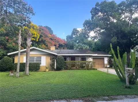 1215 Groveland Ave, Orlando, FL 32806