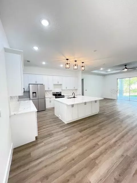 Kitchen - 41719 Aspen Dr, Eustis, FL 32736 photo 2 of 6
