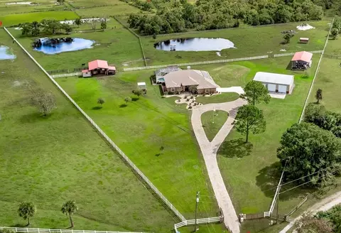 620 Willow Pond Ln, Osteen, FL 32764