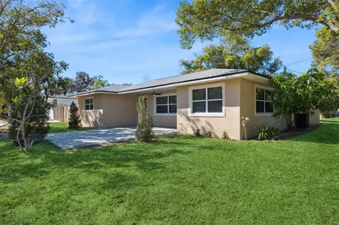 1300 Saint Andrews Blvd, Eustis, FL 32726