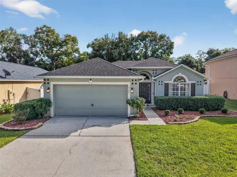 1060 Osprey Cove Cir, Groveland, FL 34736