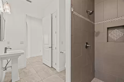 Entry Way - 35603 Seneca Reserve Dr, Eustis, FL 32736 photo 4 of 6