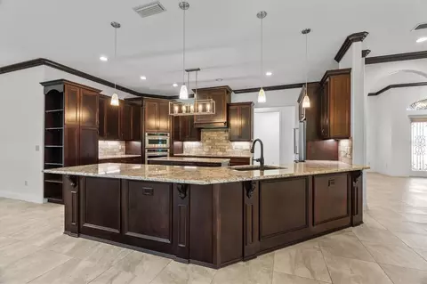 Kitchen - 35603 Seneca Reserve Dr, Eustis, FL 32736 photo 3 of 6