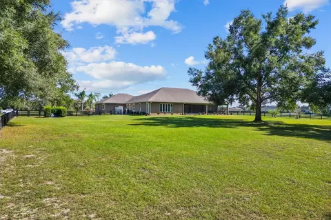 Exterior - 35603 Seneca Reserve Dr, Eustis, FL 32736 photo 13 of 15