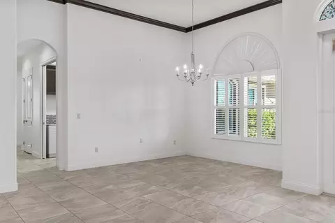 Living - 35603 Seneca Reserve Dr, Eustis, FL 32736 photo 2 of 10