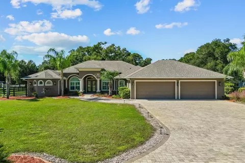 Exterior - 35603 Seneca Reserve Dr, Eustis, FL 32736 photo 1 of 15
