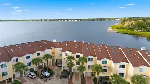 140 Brent Cir, Oldsmar, FL 34677