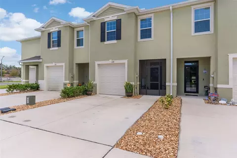 1198 Lido Dr, Howey In The Hills, FL 34737