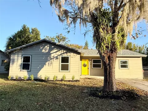 146 Avenue C, Geneva, FL 32732