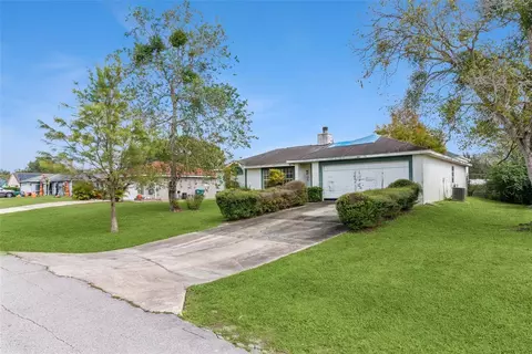 685 Spreading Oak Ave, Deltona, FL 32738