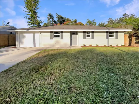 2132 Mcintosh Rd, Sarasota, FL 34232