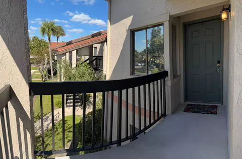 609 Gallery Dr #B204, Winter Park, FL 32792